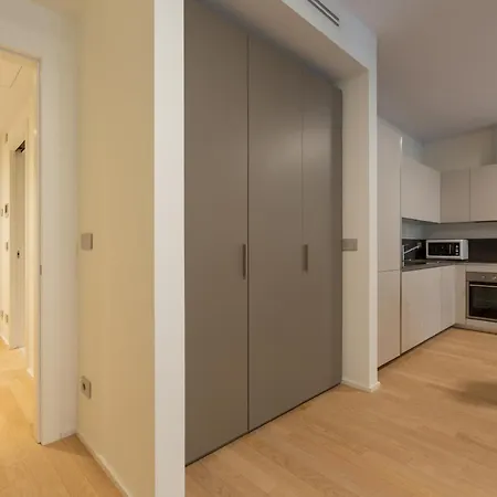Easytopstay - Cozy Flat With Parking-2