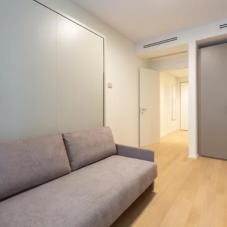 Easytopstay - Cozy Flat With Parking-3
